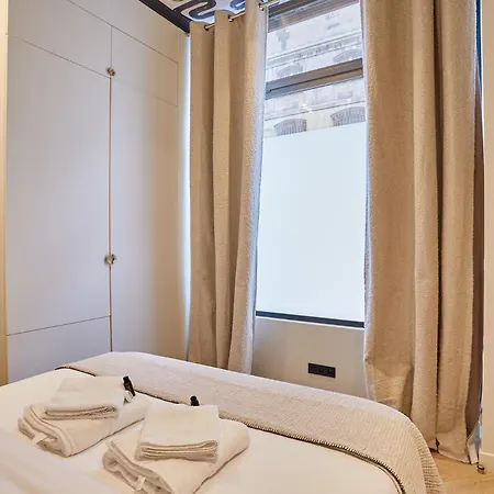Apartment Sublime Louvre Concorde Museum By Prestige *